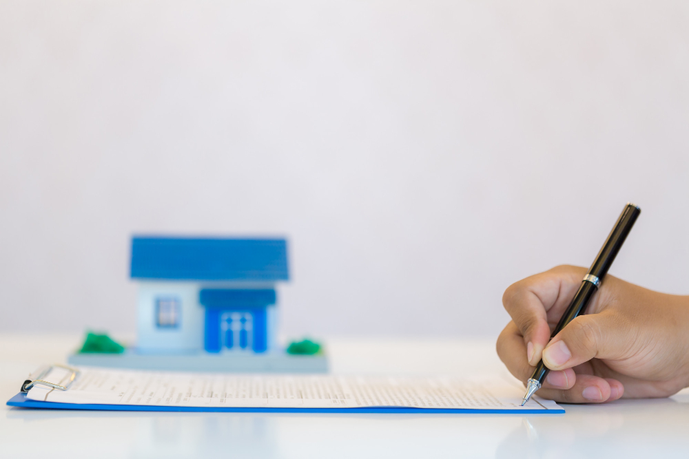 default notice in a property contract in Victoria
